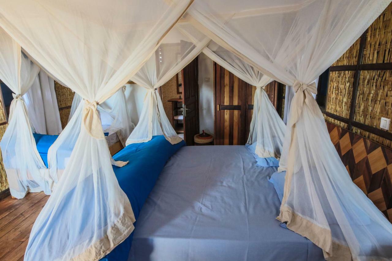Cap Kimony Hotell Morondava Exteriör bild