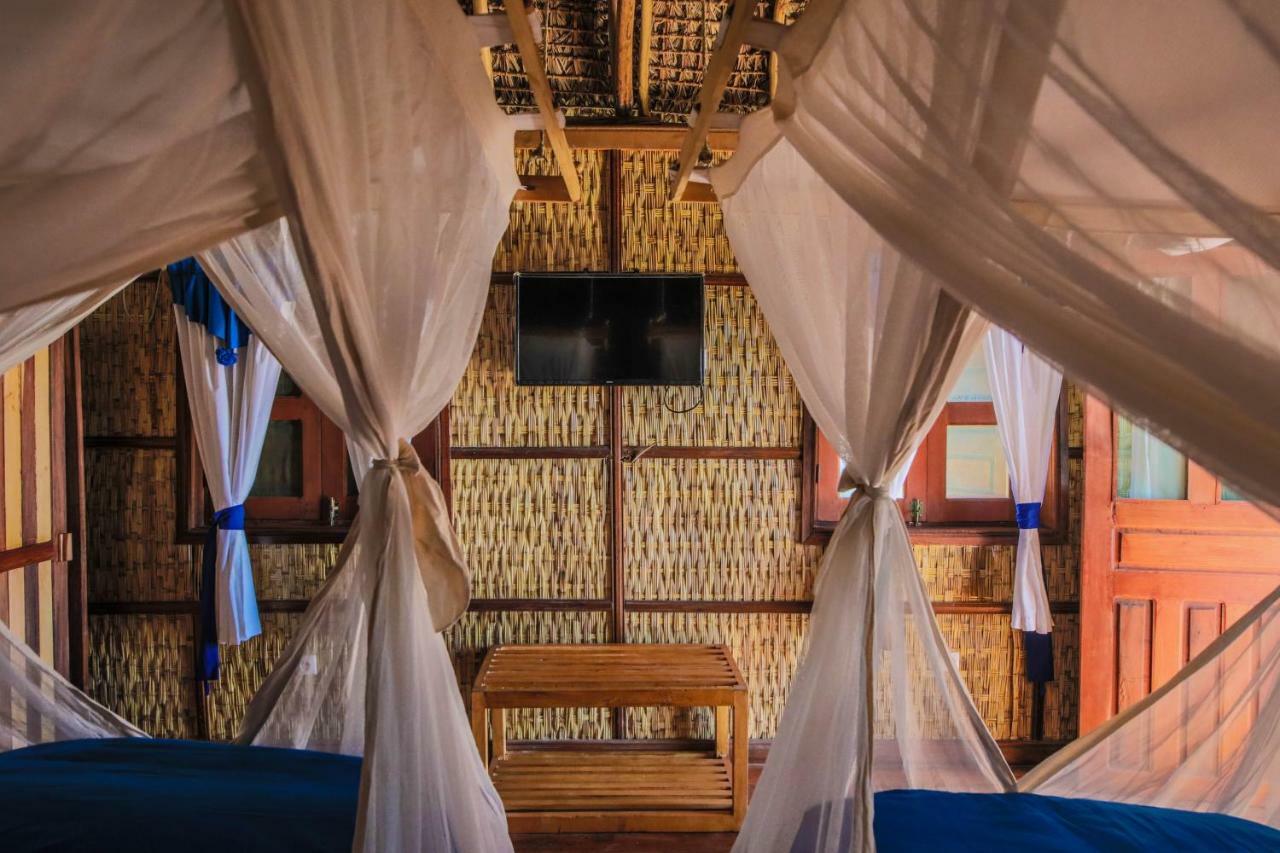 Cap Kimony Hotell Morondava Exteriör bild