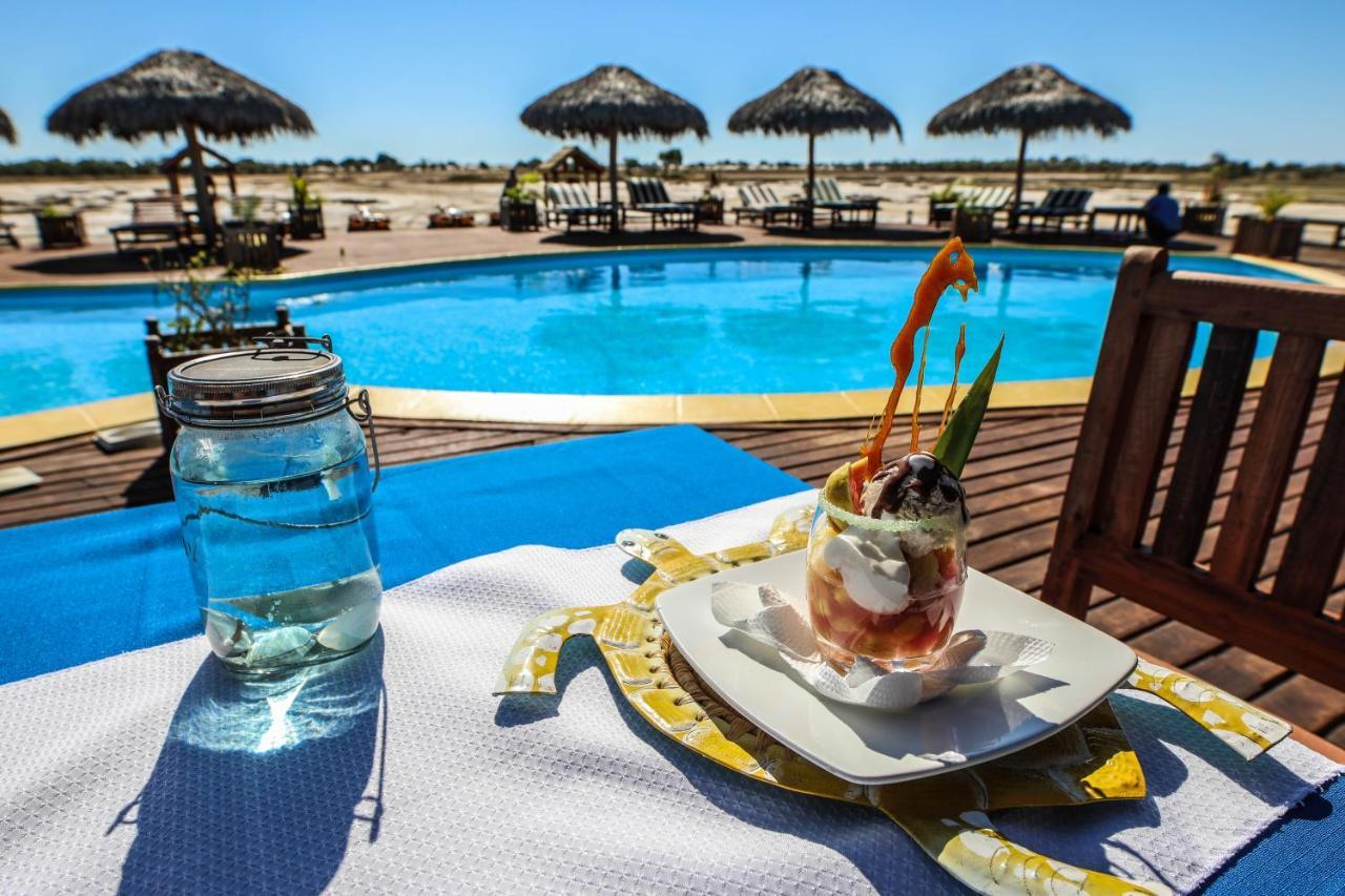 Cap Kimony Hotell Morondava Exteriör bild