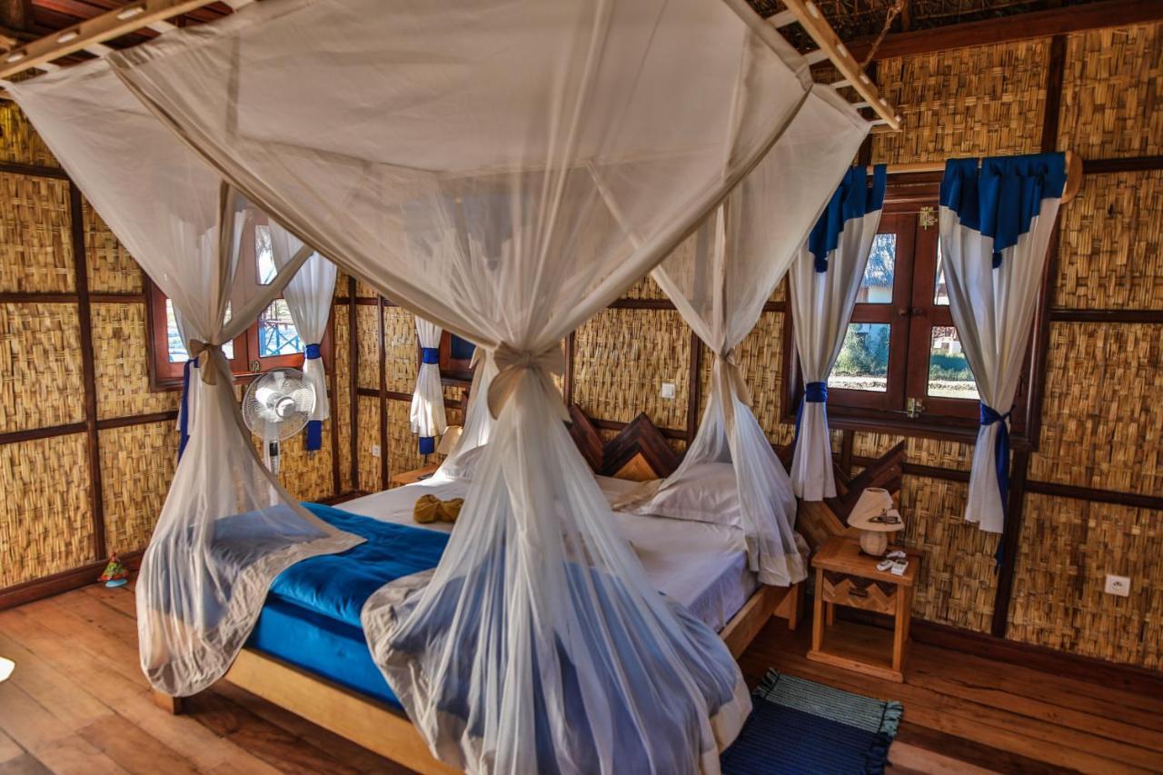 Cap Kimony Hotell Morondava Exteriör bild