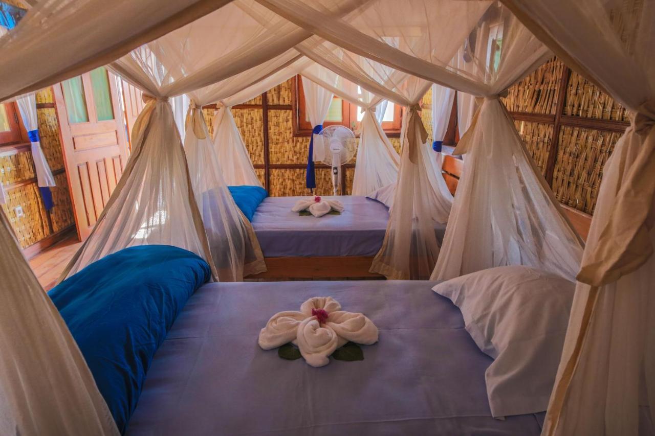 Cap Kimony Hotell Morondava Exteriör bild