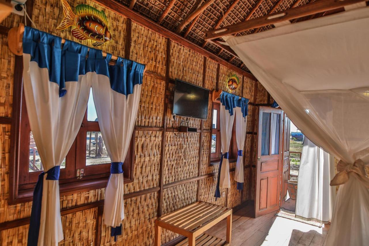 Cap Kimony Hotell Morondava Exteriör bild